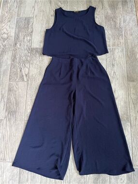 EUC - Navy Wide-Leg Cropped Sleeveless Tank set